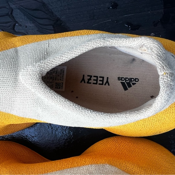 Adidas Yeezy Knit RNR - Picture 4 of 6